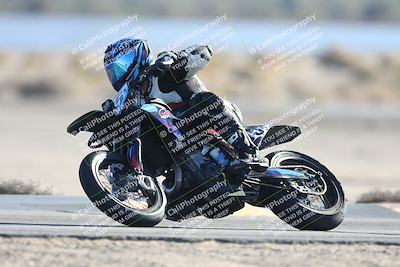 media/Dec-07-2025-CVMA (Sun) [[3e7d2de5dc]]/Race 12- Formula 40 MW and LW/